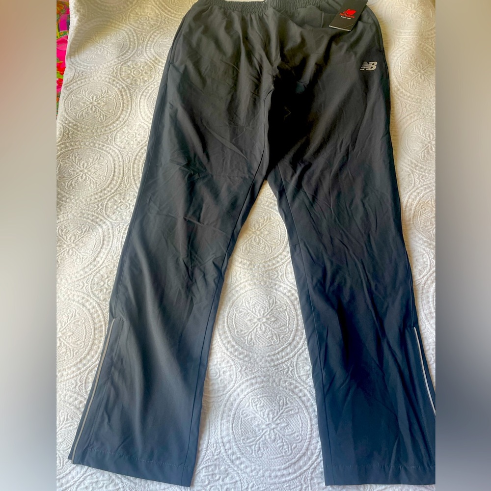 Mens New Balance sweats. Breathable and lightweight.